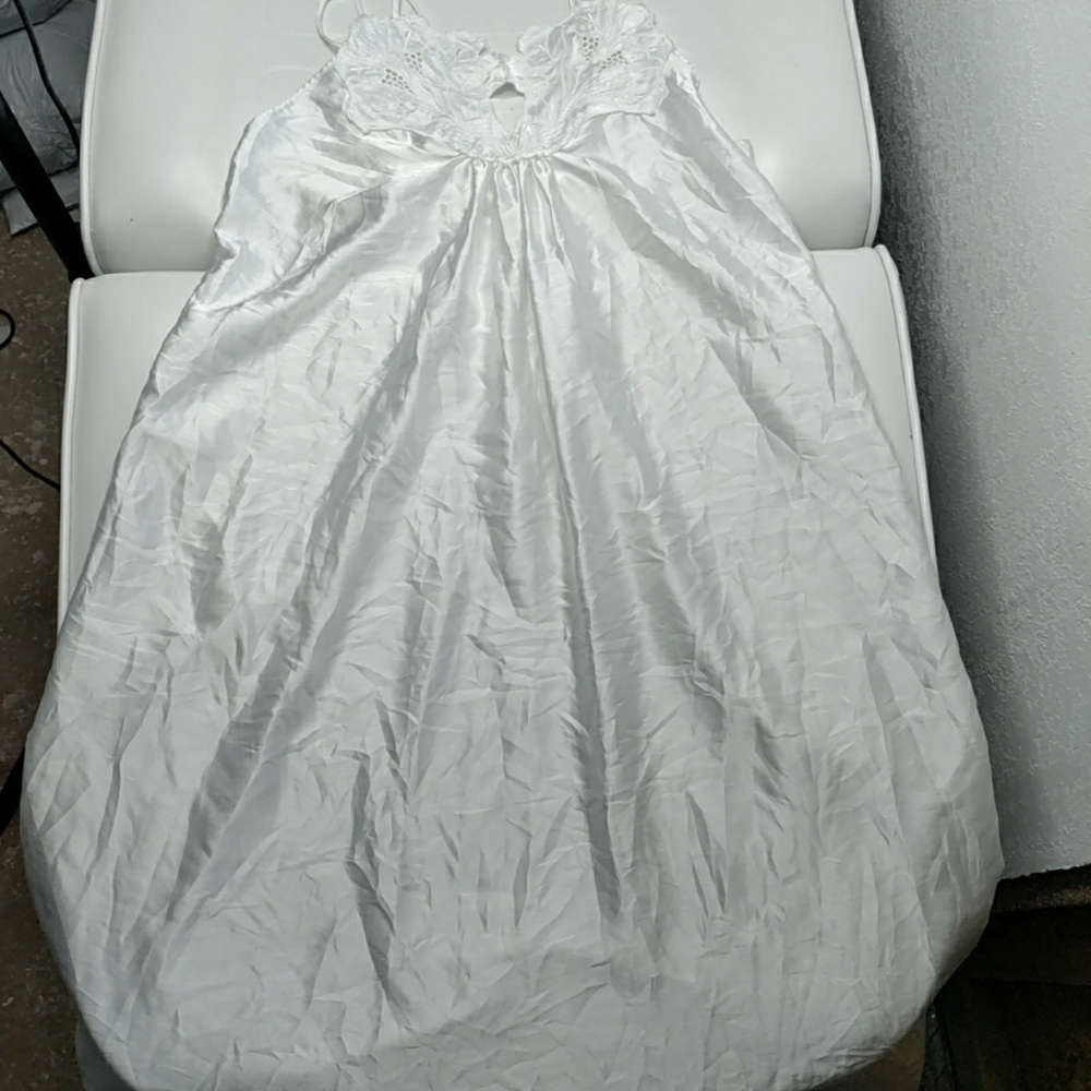 Vintage ilise Stevens nightgown sz medium